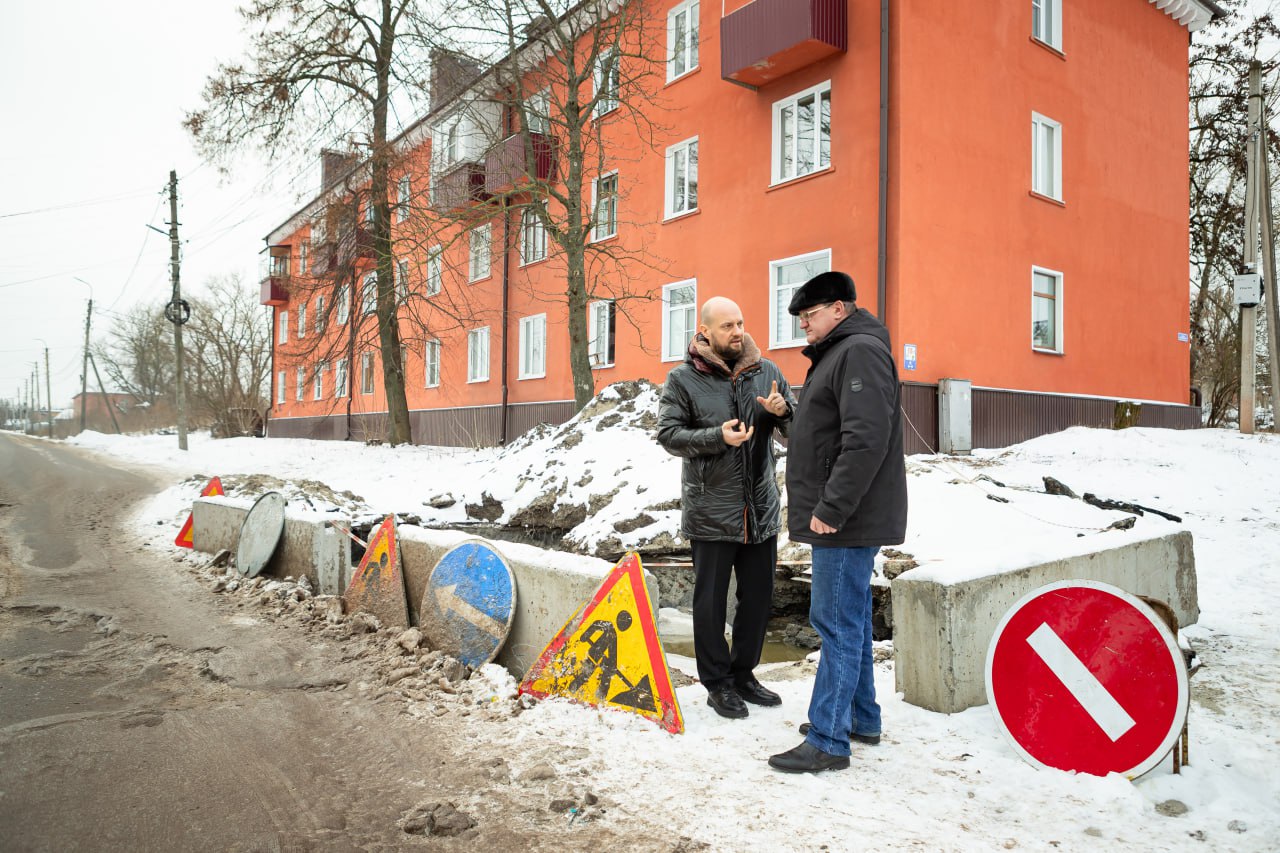 В Сеймском округе Курска решают проблему с залитием канализационными стоками