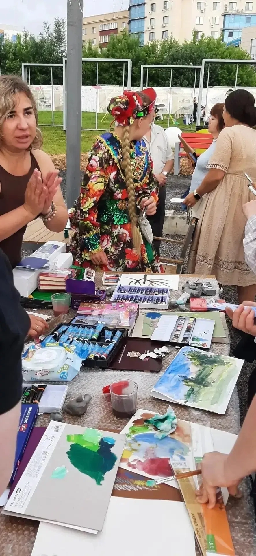 Ребята из Детской пресс-службы администрации города Курска провели День России на Полугоре 