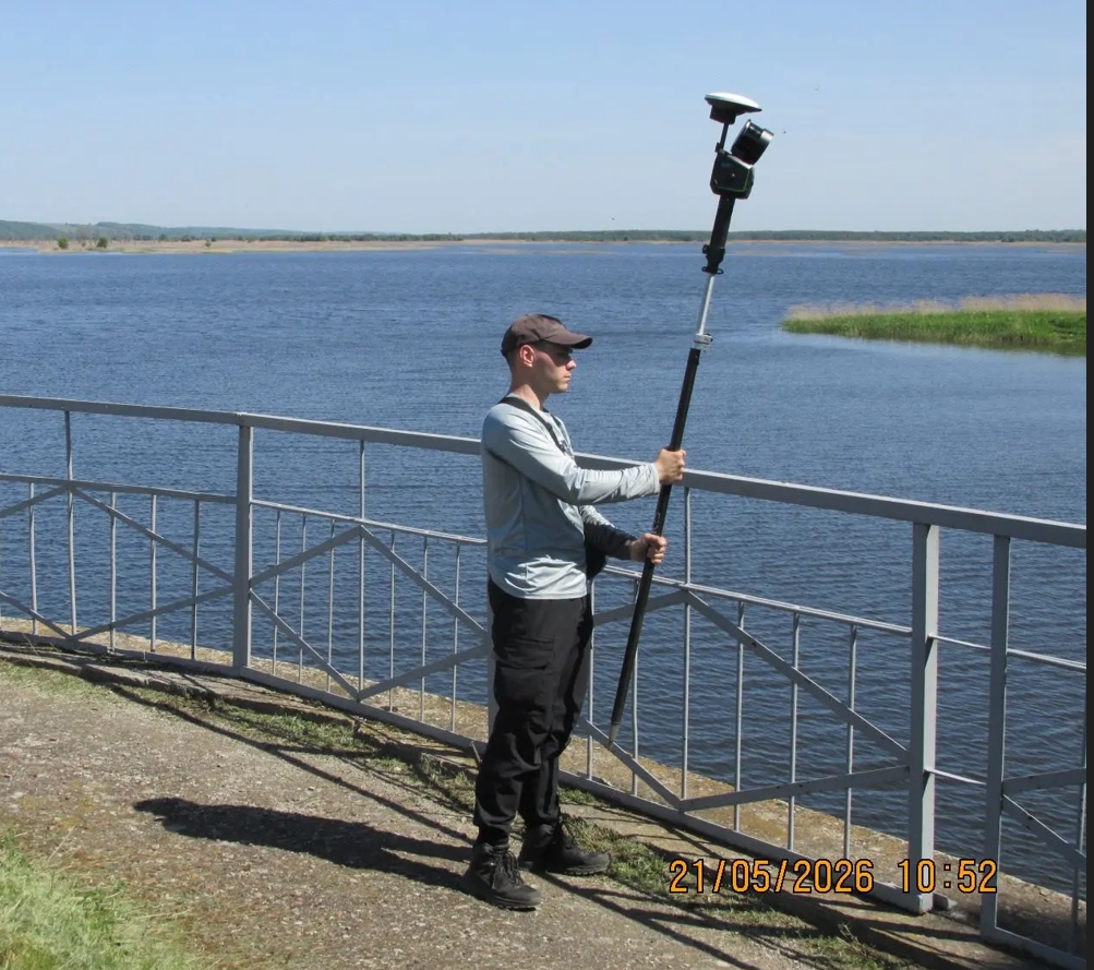 Эксперты определяют координаты и высоту на Курском водохранилище