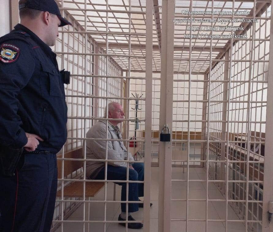 Курянина, обвиняемого в убийстве мужчины и женщины, заключили под стражу