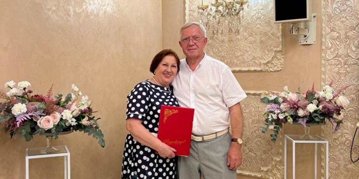 В Курске две пары отметили 50-летие супружеской жизни