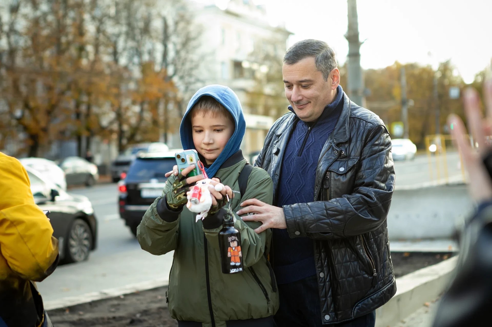 Глава города поздравил губернатора с днем рождения от лица курян и администрации
