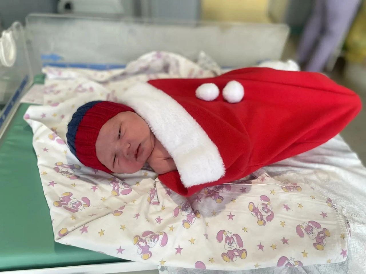 Пять девочек родились в роддоме Курской больницы скорой медицинской помощи в новогоднюю смену