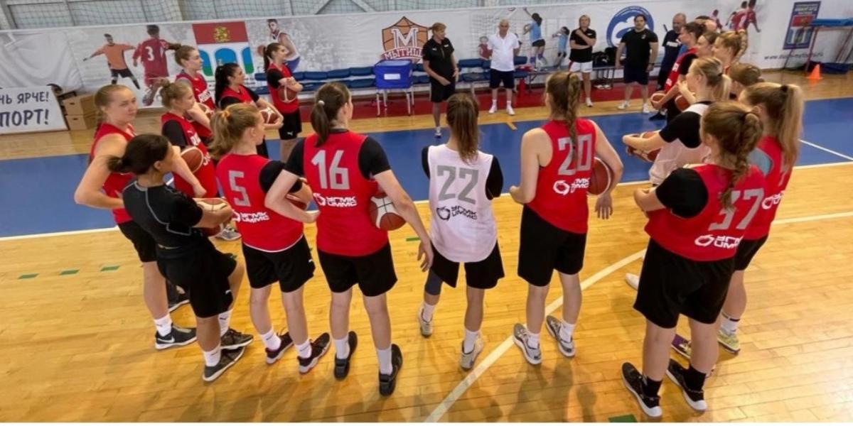 Элен Шакирова вызвала трех игроков и тренера «Динамо» в сборную U20