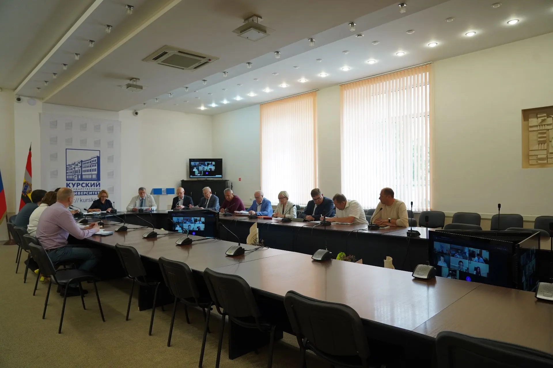 В Курске обсудили капитальный ремонт в общежитиях 4 ведущих вузов региона 