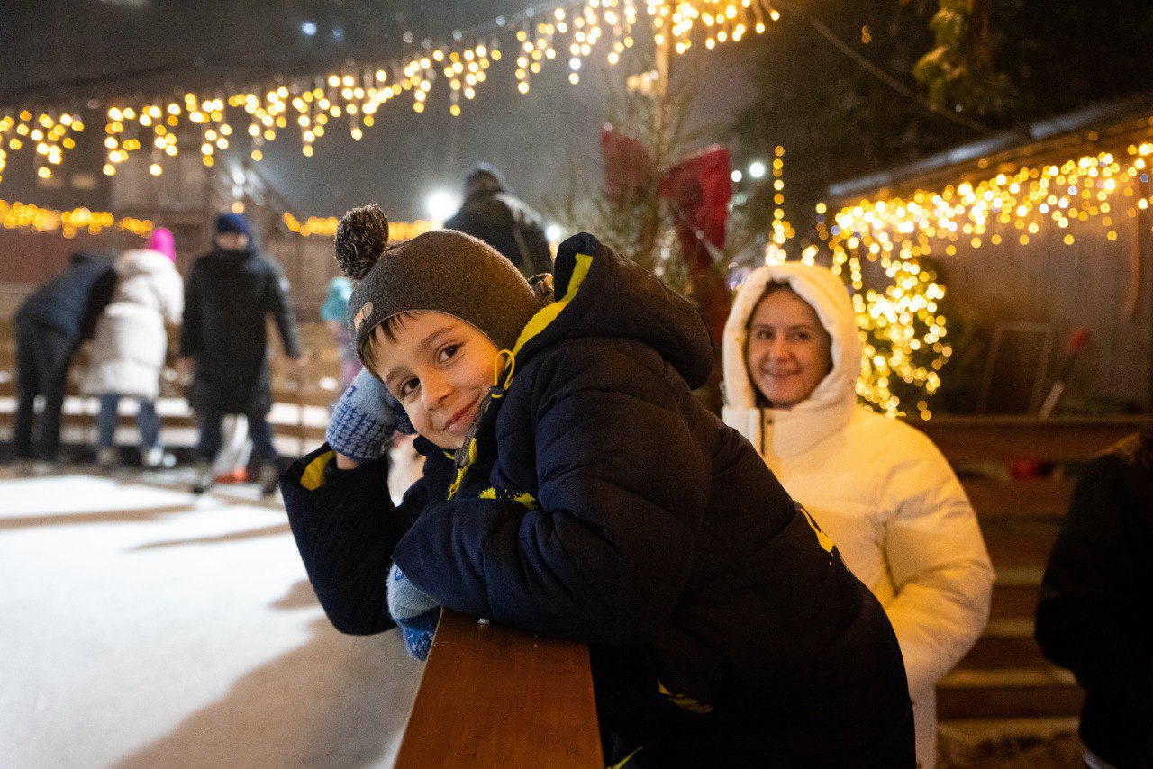 Для курян откроются катки на территориях школ