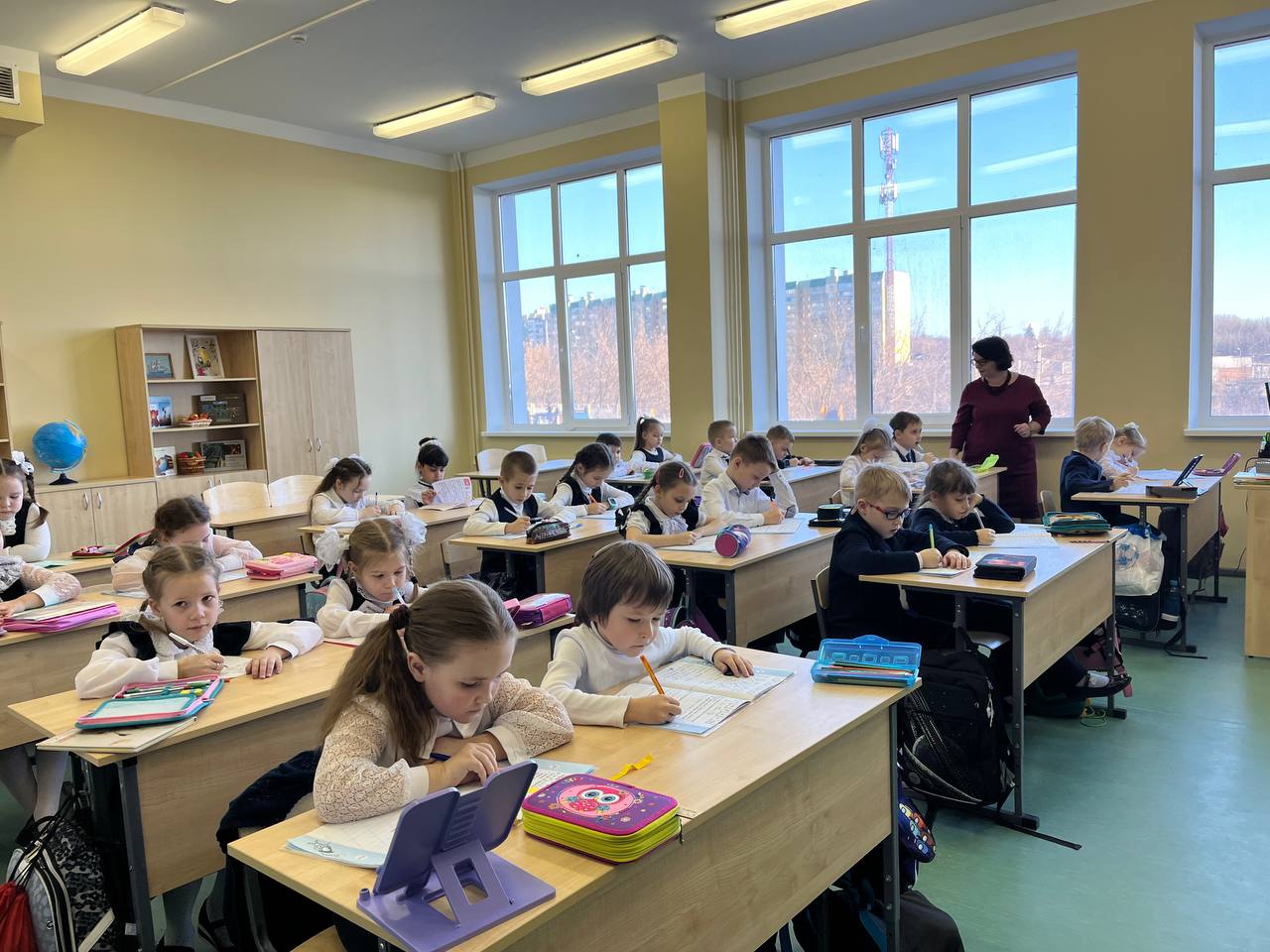 В гимназии №63 на проспекте Клыкова в Курске начались занятия