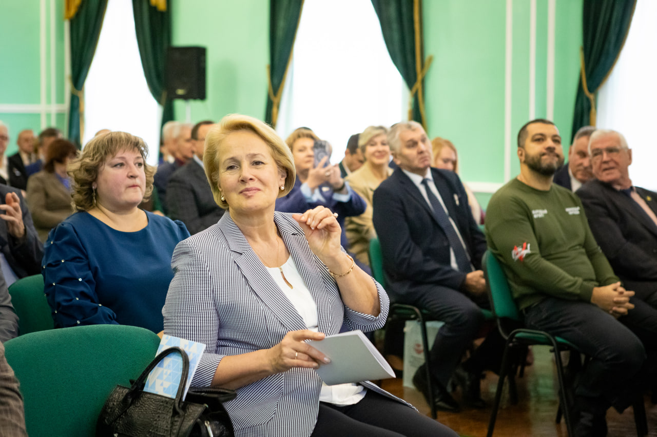 Курские профсоюзы направили около миллиарда рублей на помощь военным и жителям приграничья