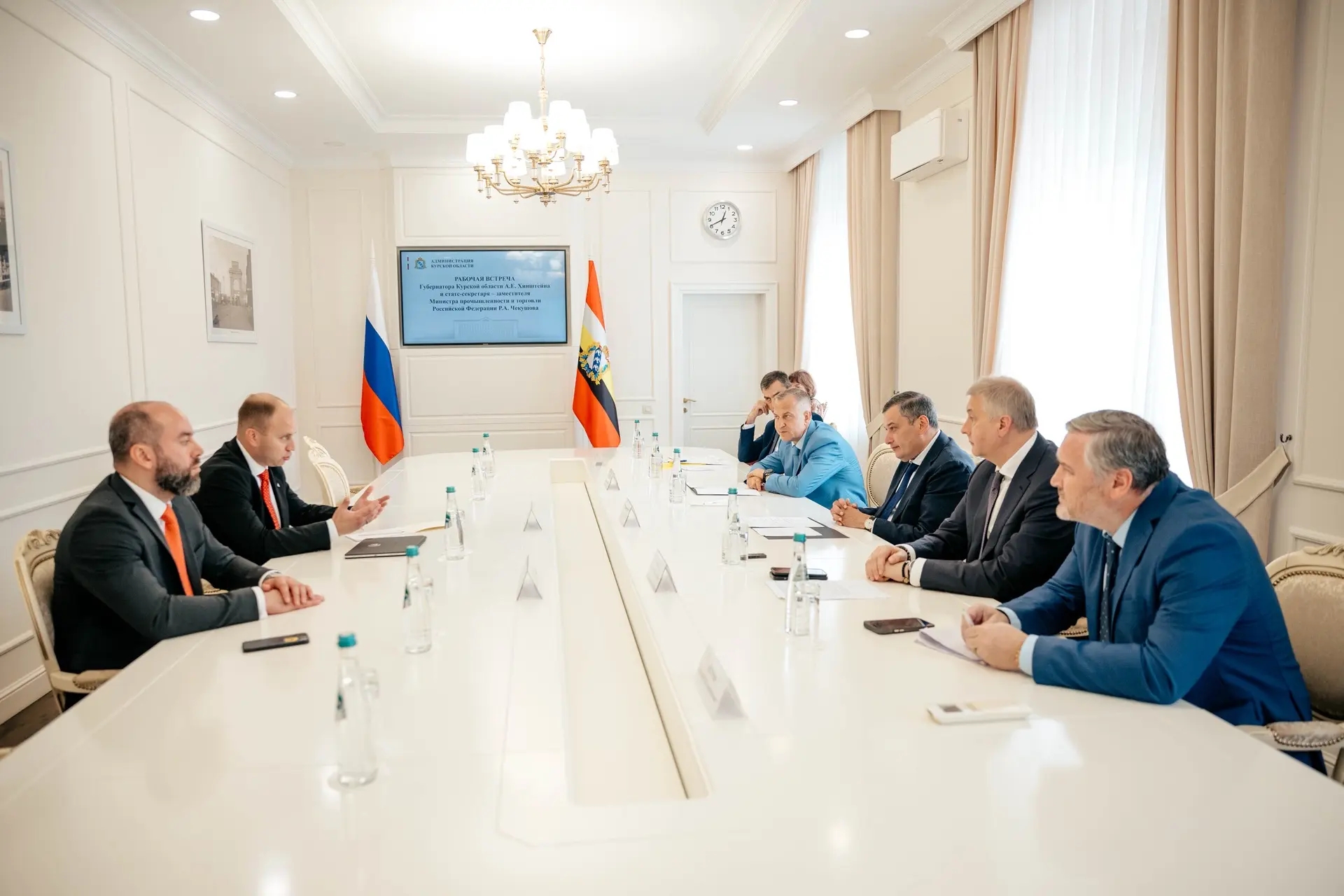 Курскую область с рабочим визитом посетил Роман Чекушов