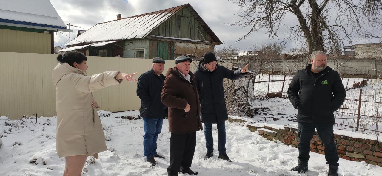 Комиссия Центрального округа Курска выехала по обращениям граждан на подтопление