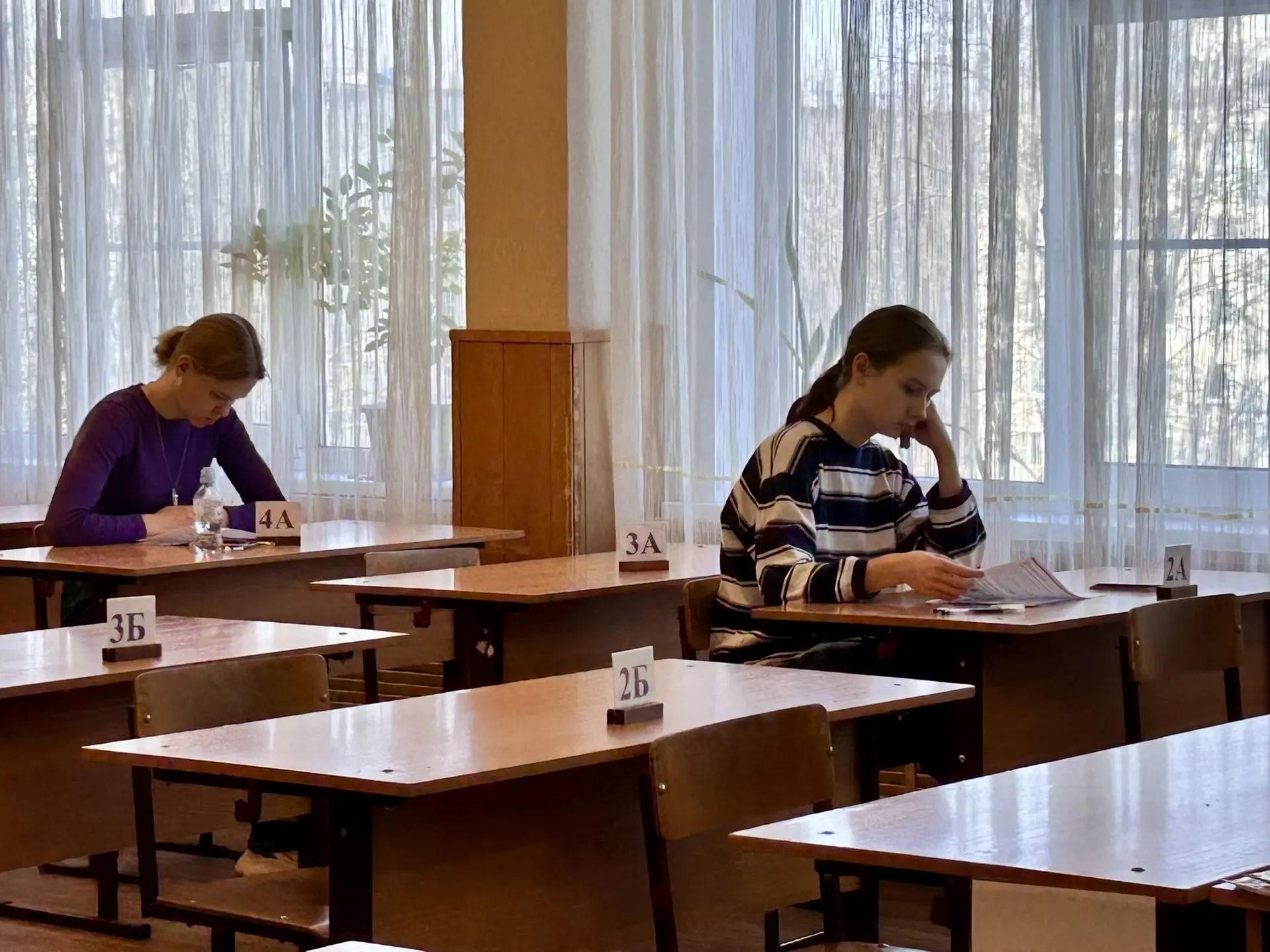 Четыре курянина сдают досрочно на ЕГЭ устную часть по английскому языку