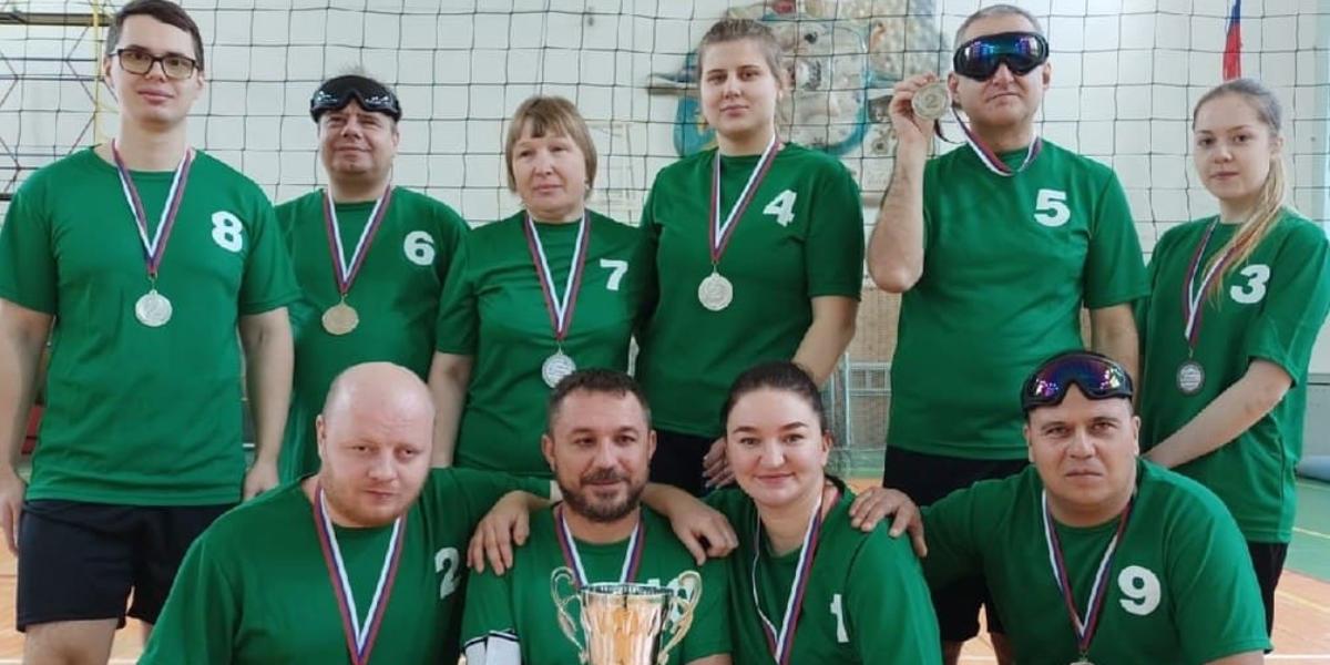Куряне стали вторыми на турнире по волейболу для лиц с нарушением зрения