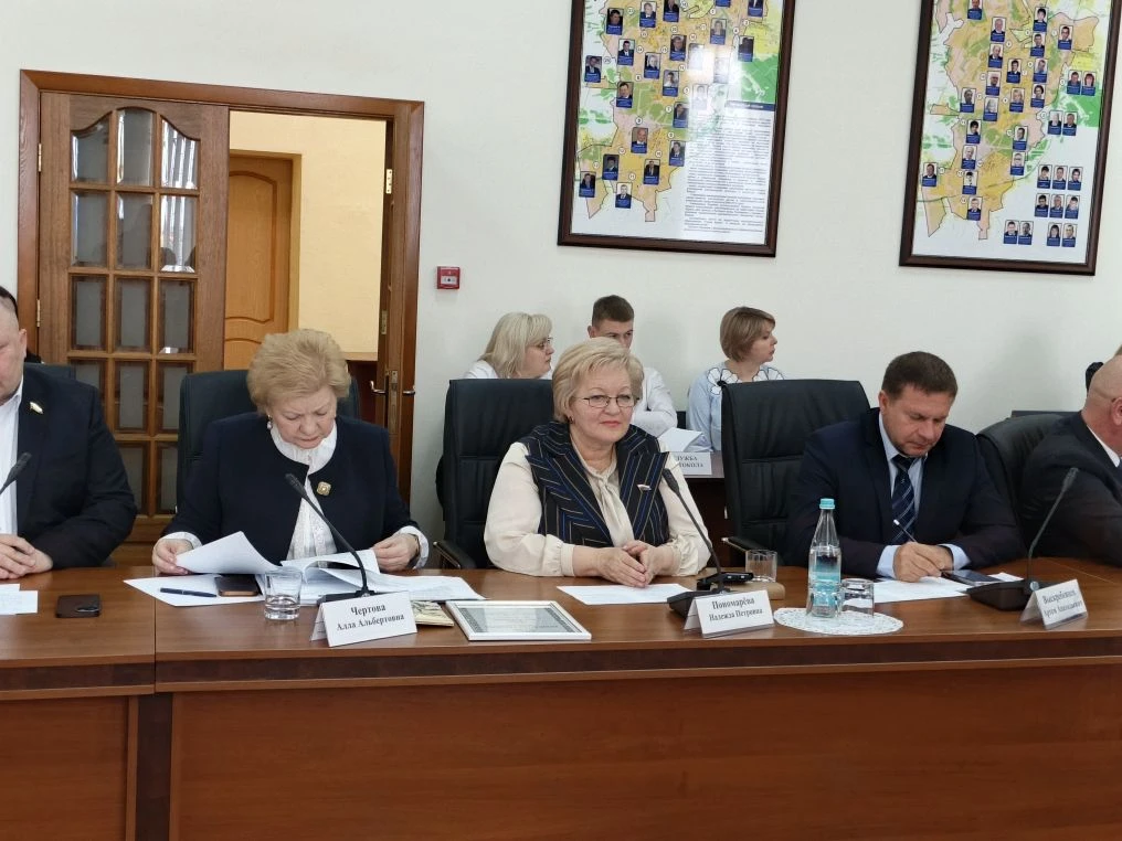 Новым председателем Курского горсобрания стала Надежда Пономарева
