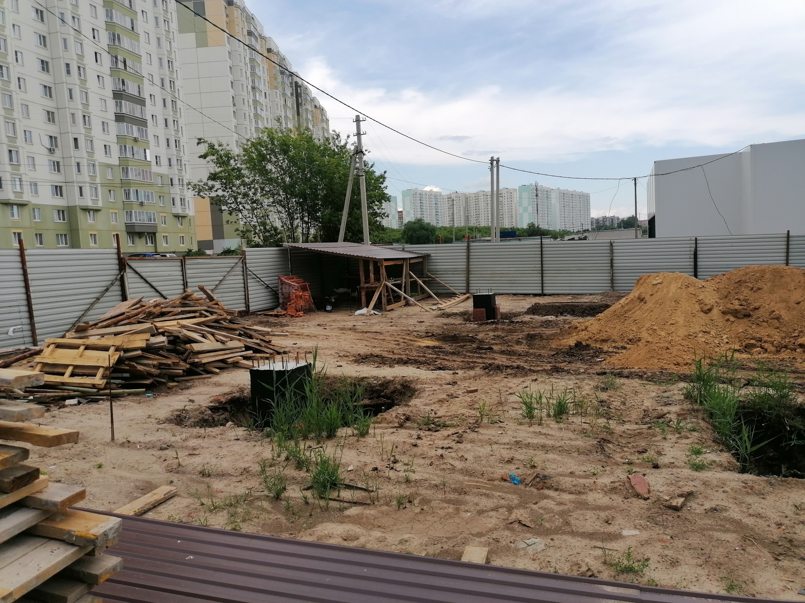 В Курске нашли нарушения на стройплощадке