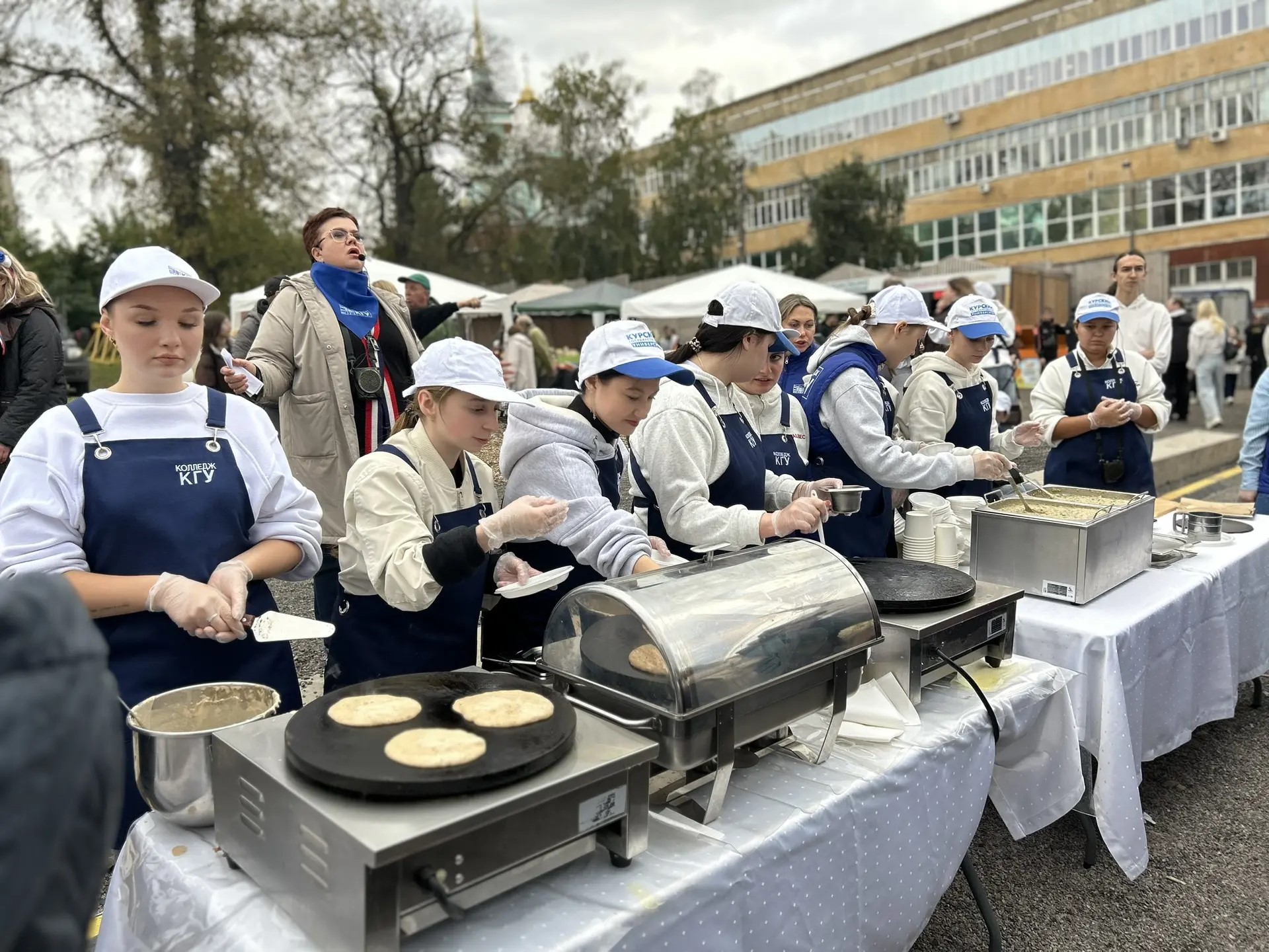 На Полугоре горожане пробуют блюда традиционной курской кухни
