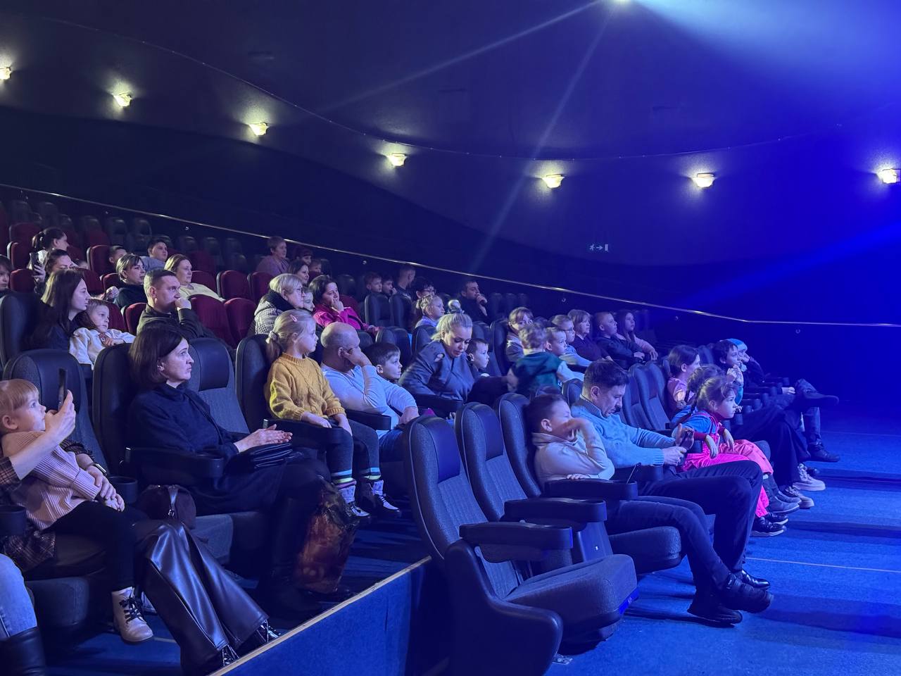 В Курске организовали программу для детей участников и ветеранов СВО