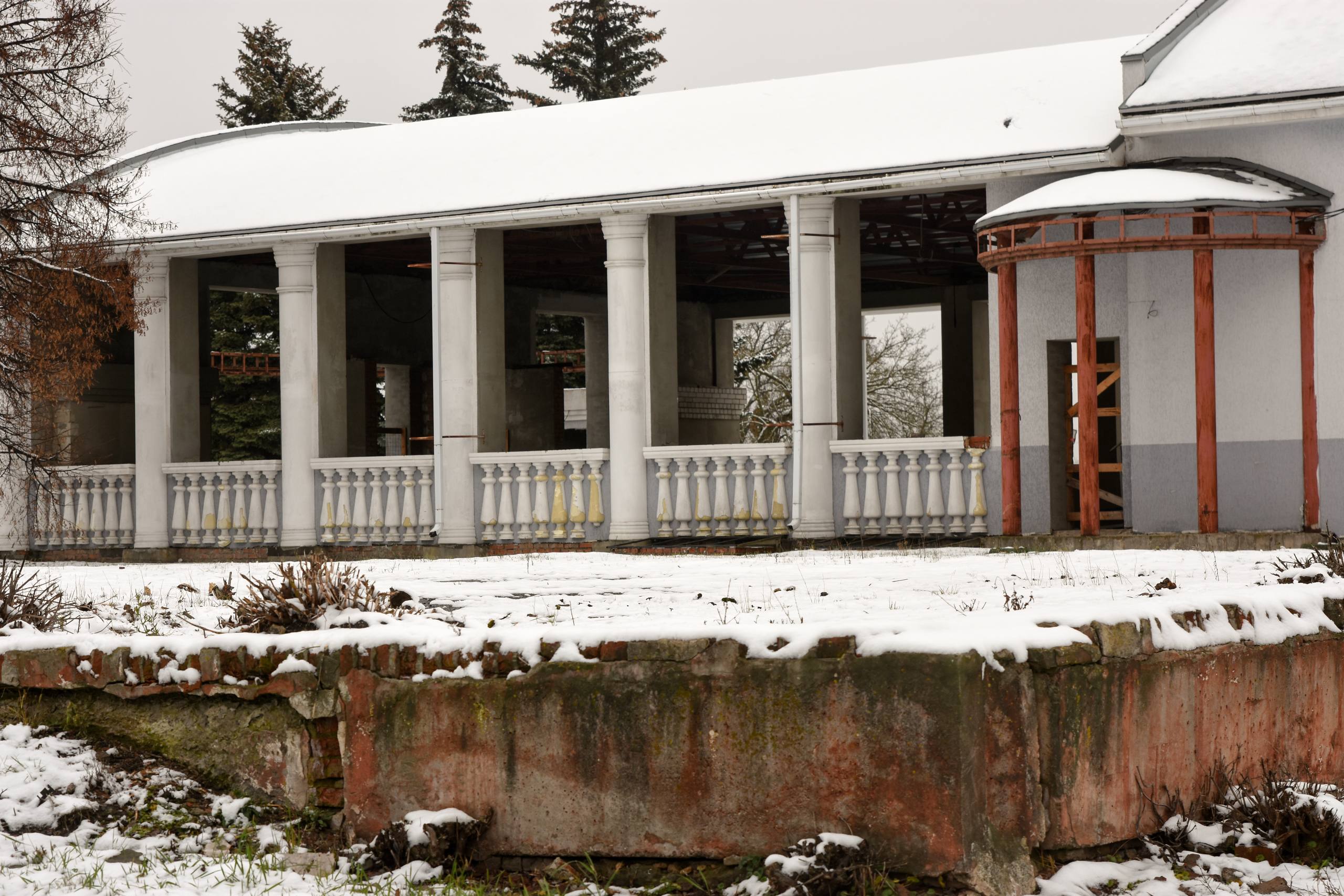 Самострой в Первомайском парке Курска признан незаконно возведенным