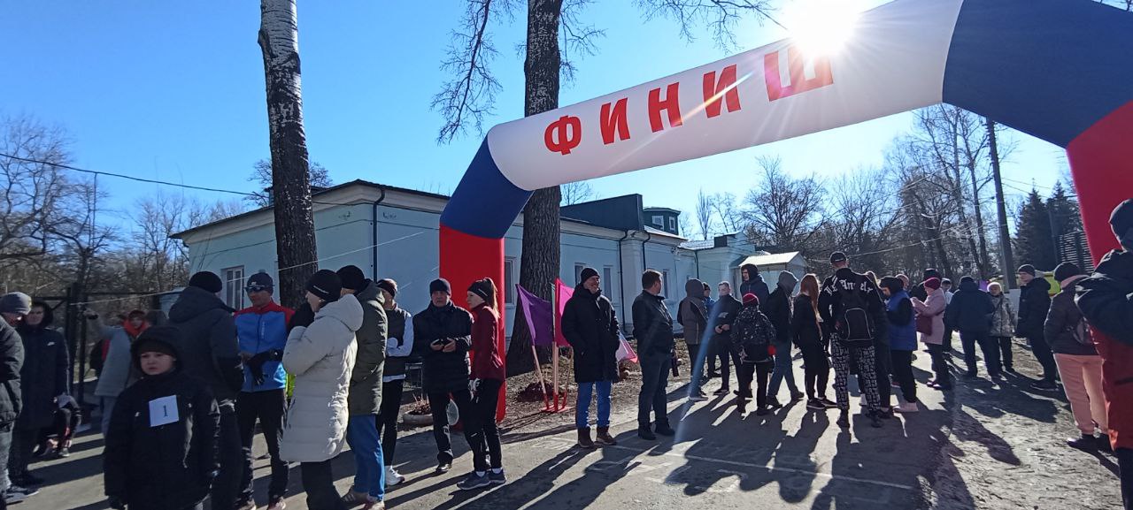 В Курске стартовал легкоатлетический забег, посвящённый годовщине воссоединения Крыма с Россией
