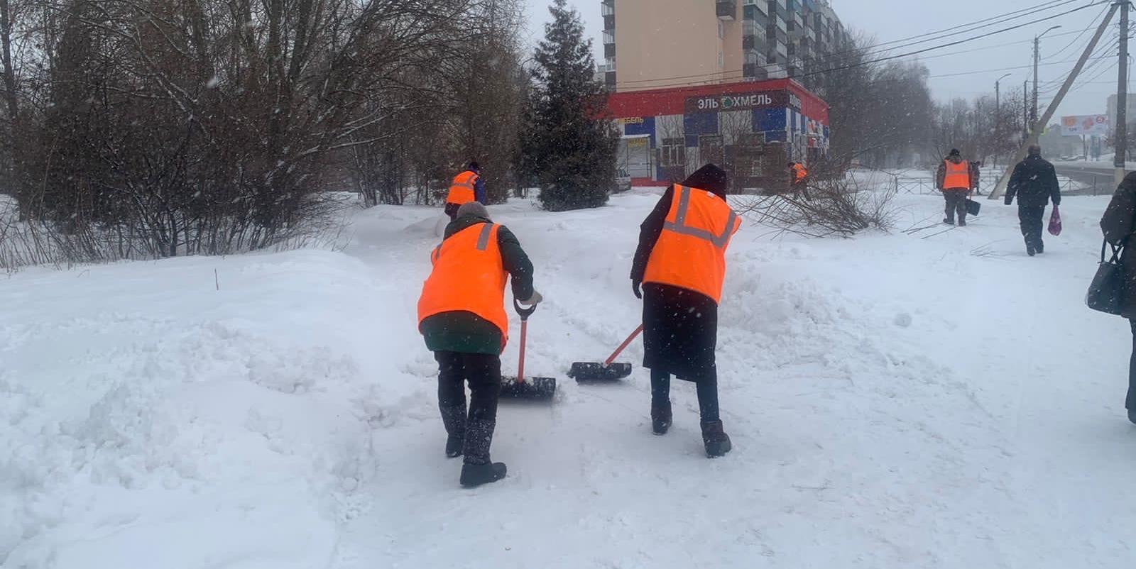 С улиц Курска за сутки вывезли 1700 тонн снега