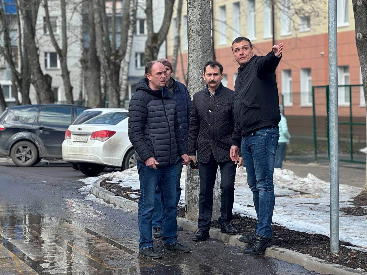 В Курске проверяют находящиеся на гарантийном обслуживании дороги