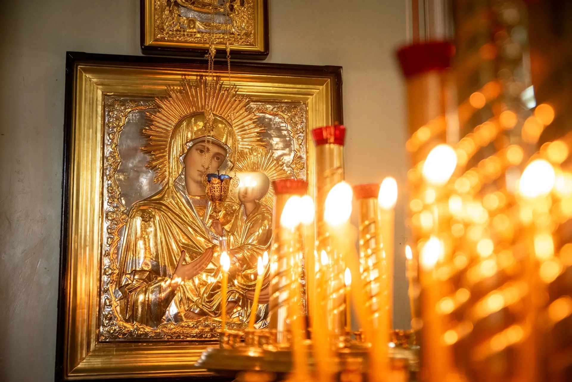 Глава Курска пожелал на Пасху мира и радости