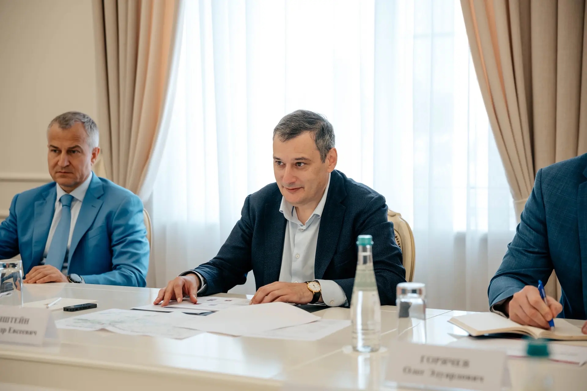 Глава Курской области встретился с руководством главного поставщика бензина и дизеля