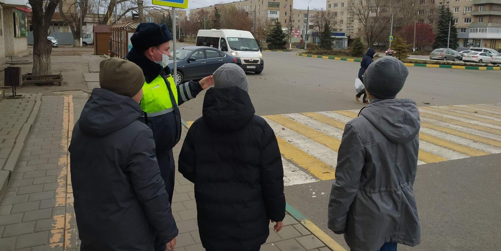 В Курской области автоинспекторы проводят «Школьные каникулы»