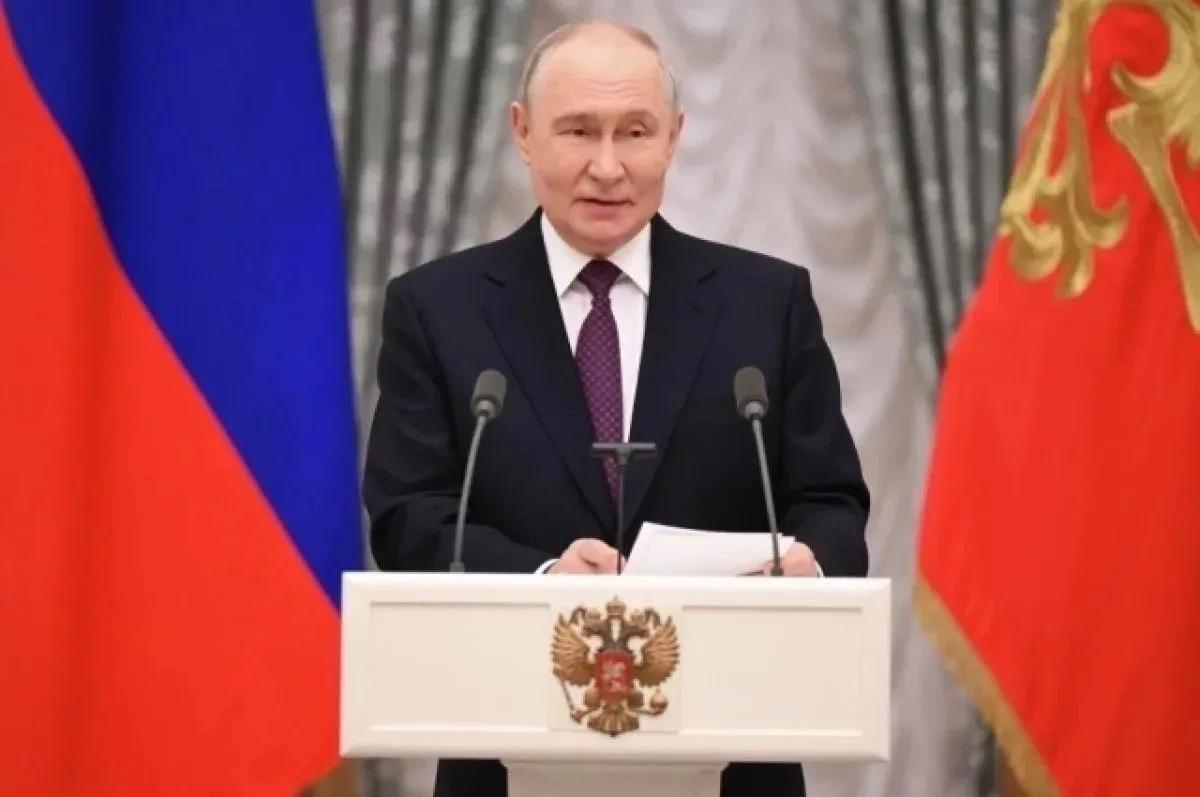 Глава Курска Евгений Маслов поздравил с днем рождения Владимира Путина