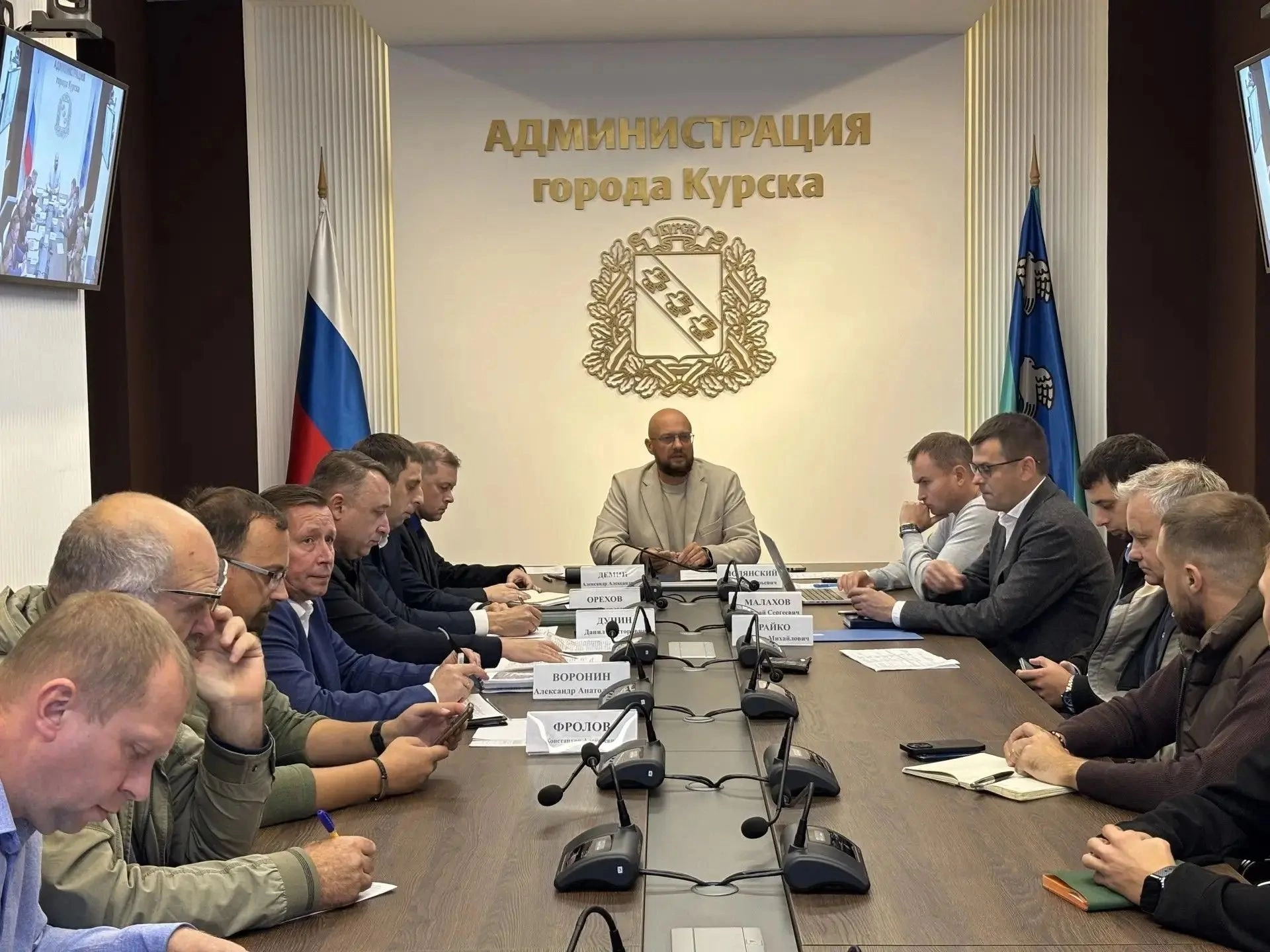 Дети из пресс-службы администрации Курска побывали на совещании по отопительному сезону