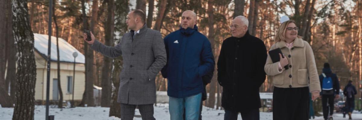 В пунктах временного проживания переселенцев из ДНР и ЛНР побывали Григорий Рапота и Сергей Котляров 