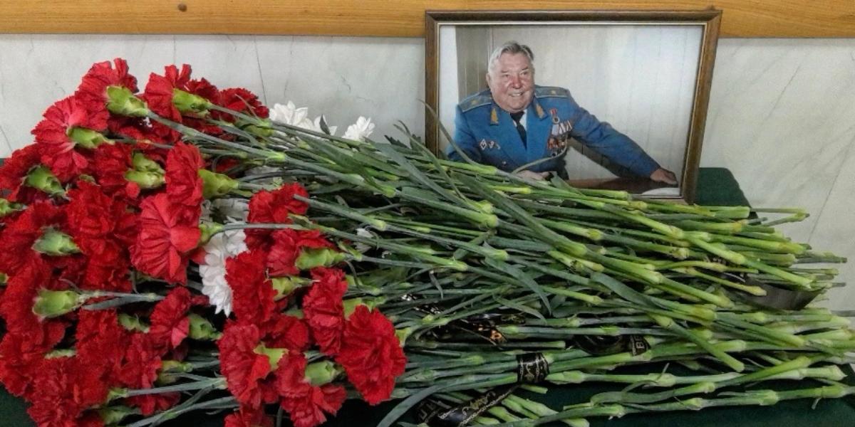 Почтили память первого начальника таможни