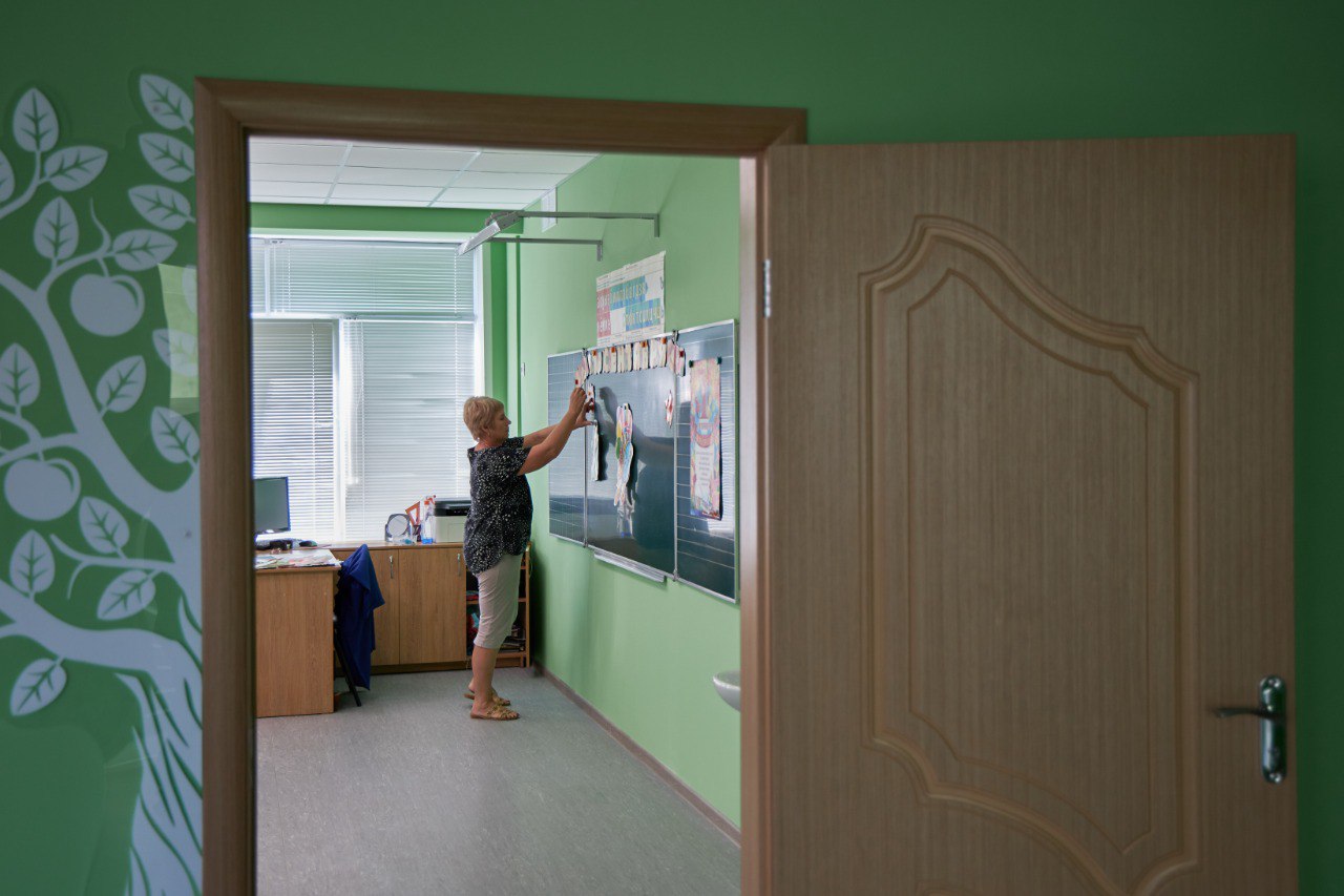 В Курской области рассматривают возможность повышения зарплаты учителям