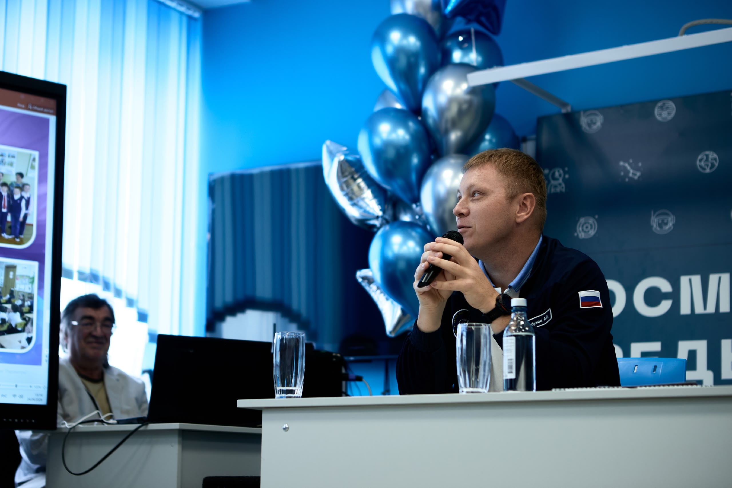 Летчик-космонавт Александр Горбунов посетил курскую школу №50