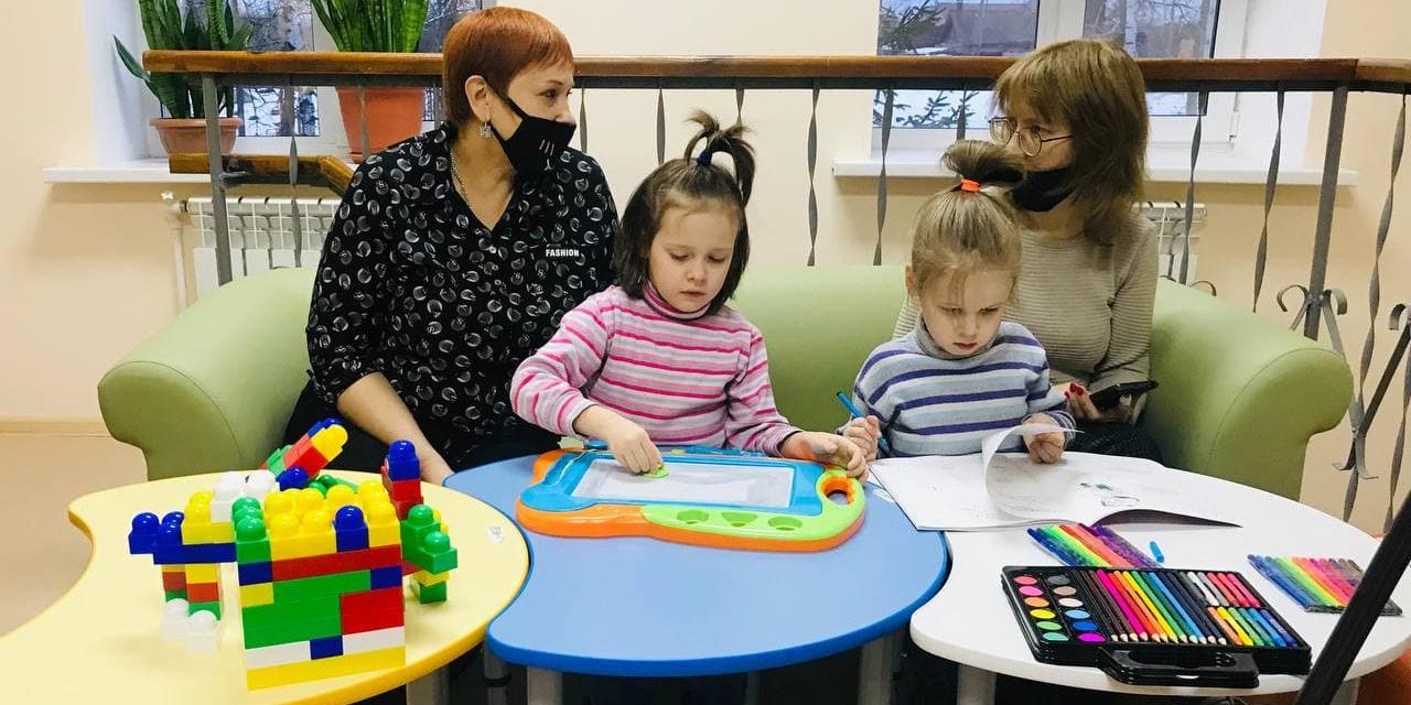В реабилитационном центре Феодосия Печерского разместили 35 детей из Донецка