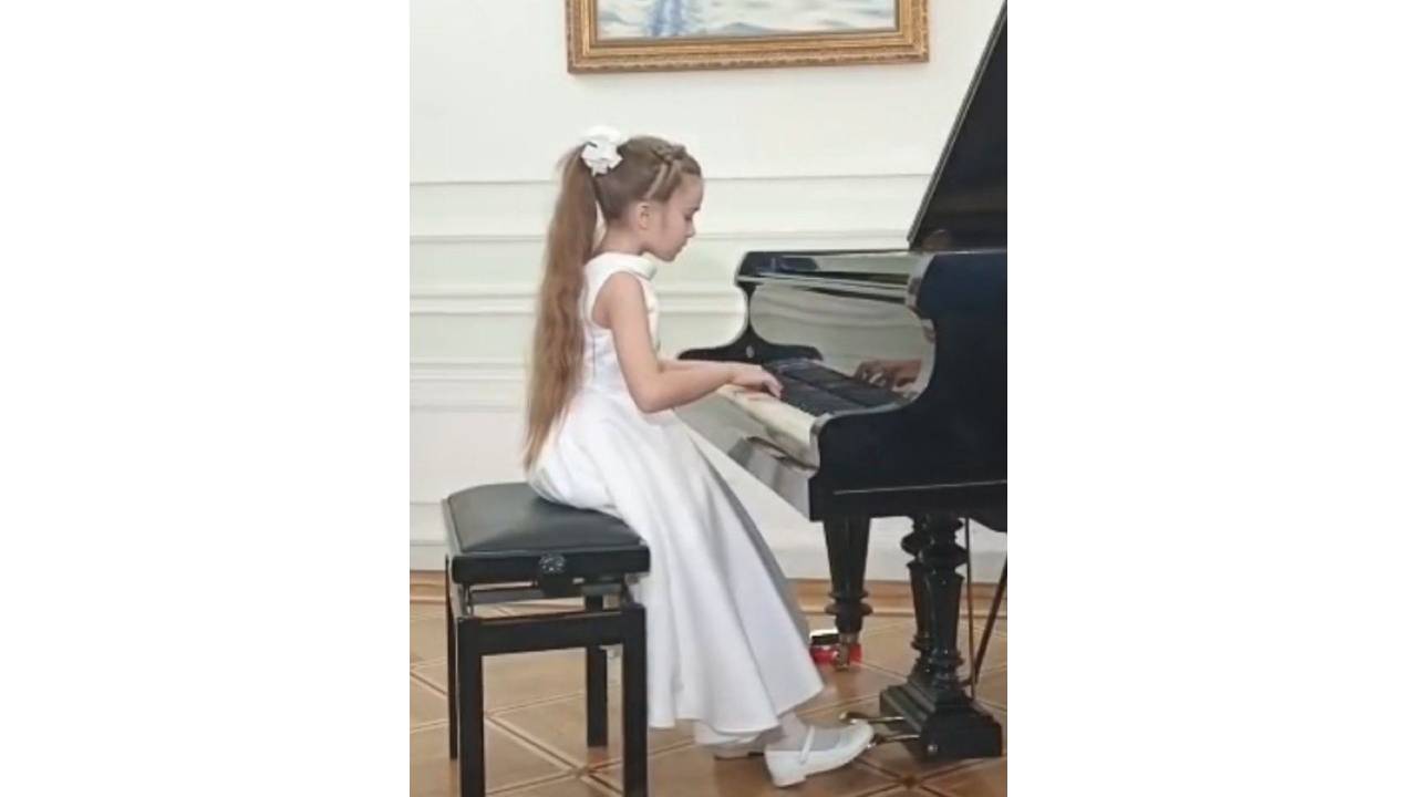 Курянка Анастасия Рудич стала лауреатом II степени международного конкурса «Сrechendo-2026»