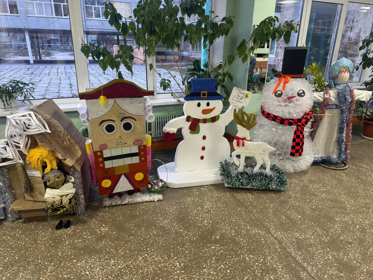 Школы Курска продолжают подготовку  к Новому году