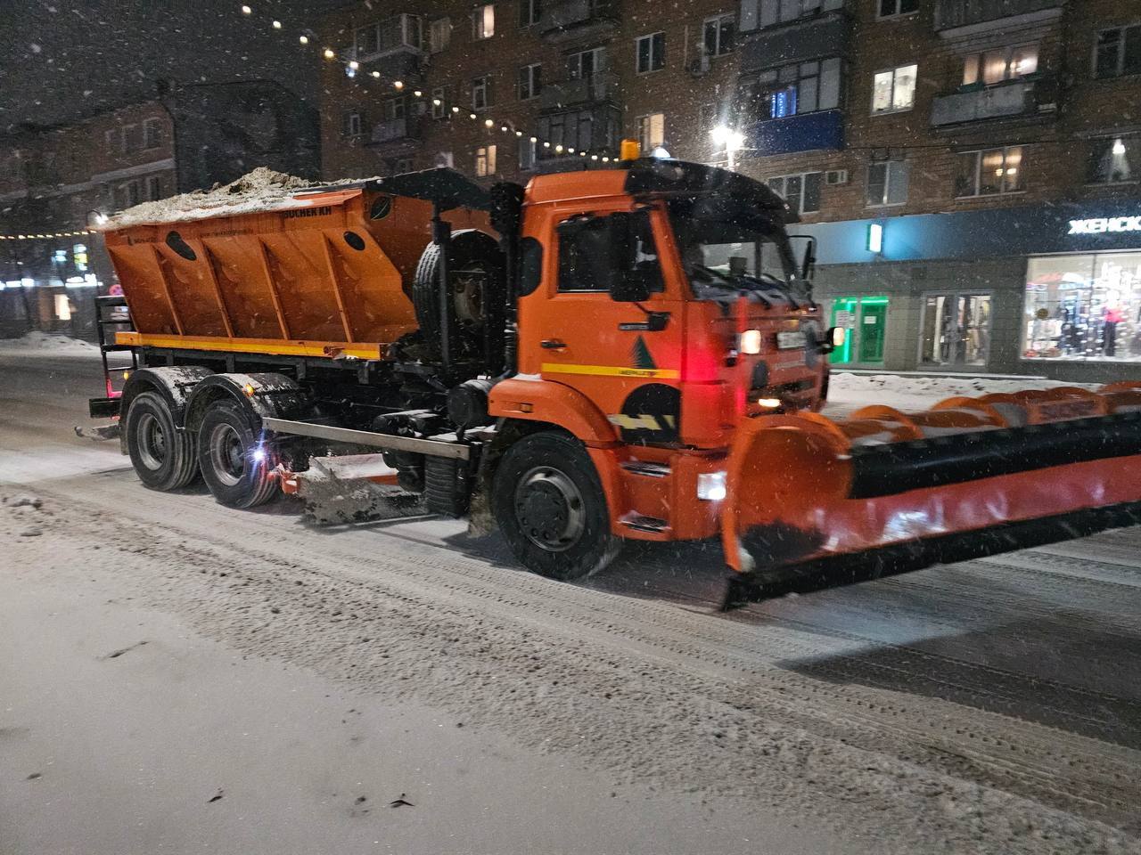 За неделю на дорогах Курска израсходована 241 тонна песко-соляной смеси