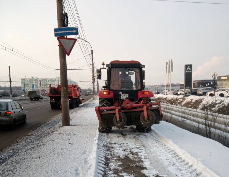 За неделю в Курске израсходовано 6454 тонн песко-соляной смеси