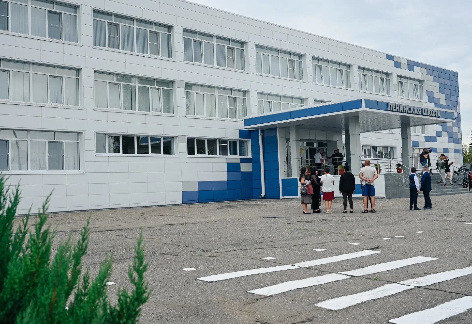 В Ленинской школе губернатор Курской области проверил капремонт