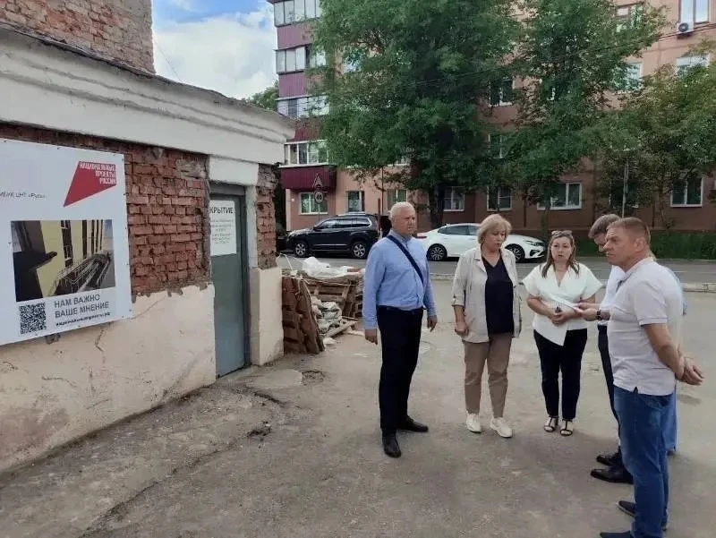 В Курске обновляют фасад ЦНТ «Русь»
