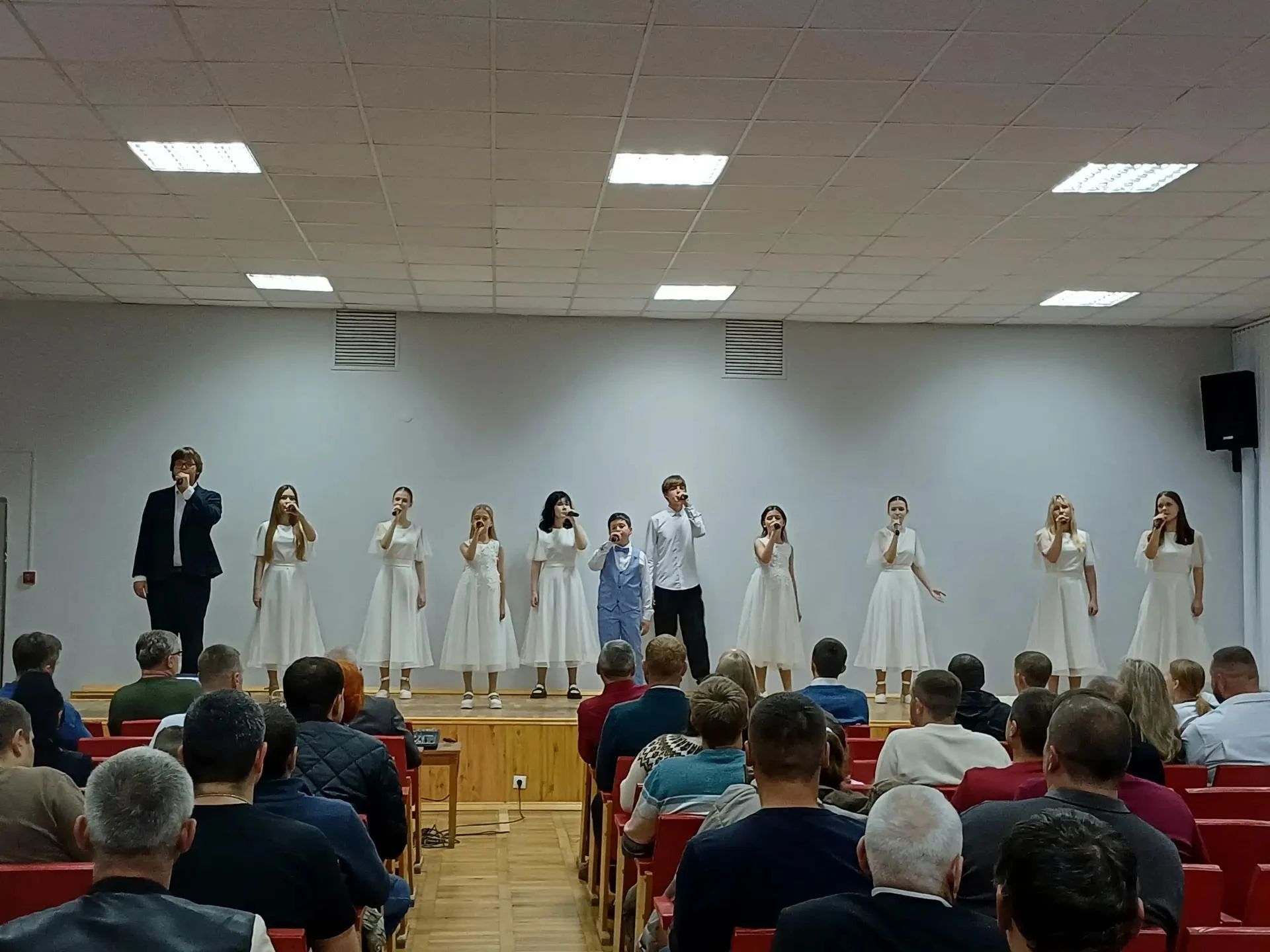 В Сеймском округе Курска прошëл концерт для отцов
