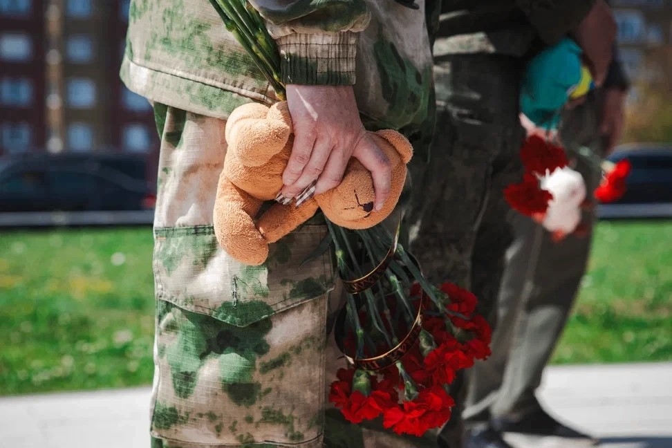 В Курске почтили память детей – жертв войны Донбасса