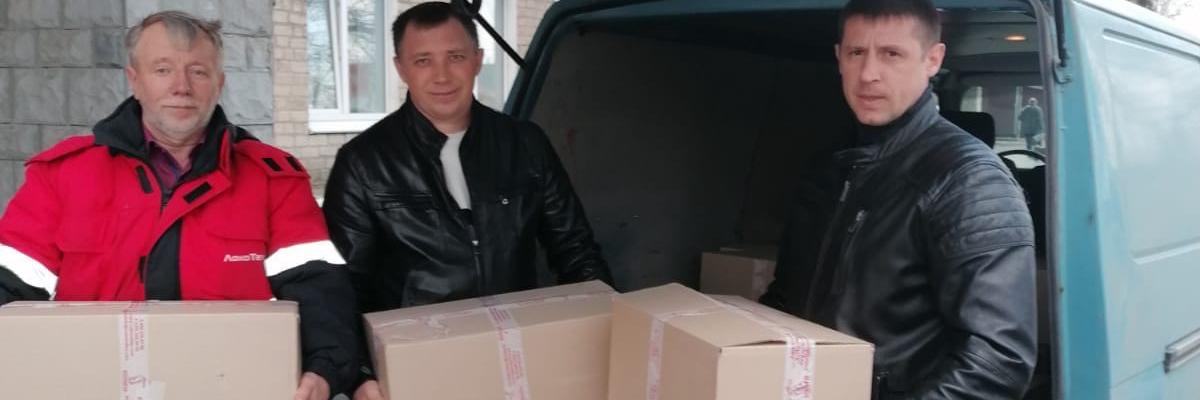 Делегация Железнодорожного округа Курска привезла детям ДНР сладкие подарки