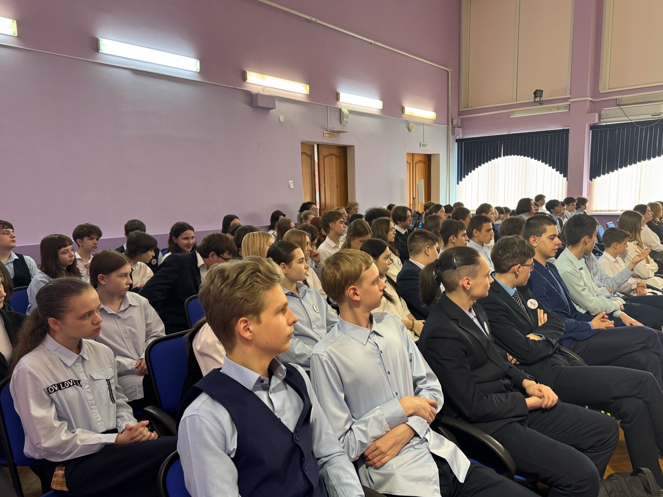 Сотрудница «Городских известий» поучаствовала в профориентационной встрече с юными курянами