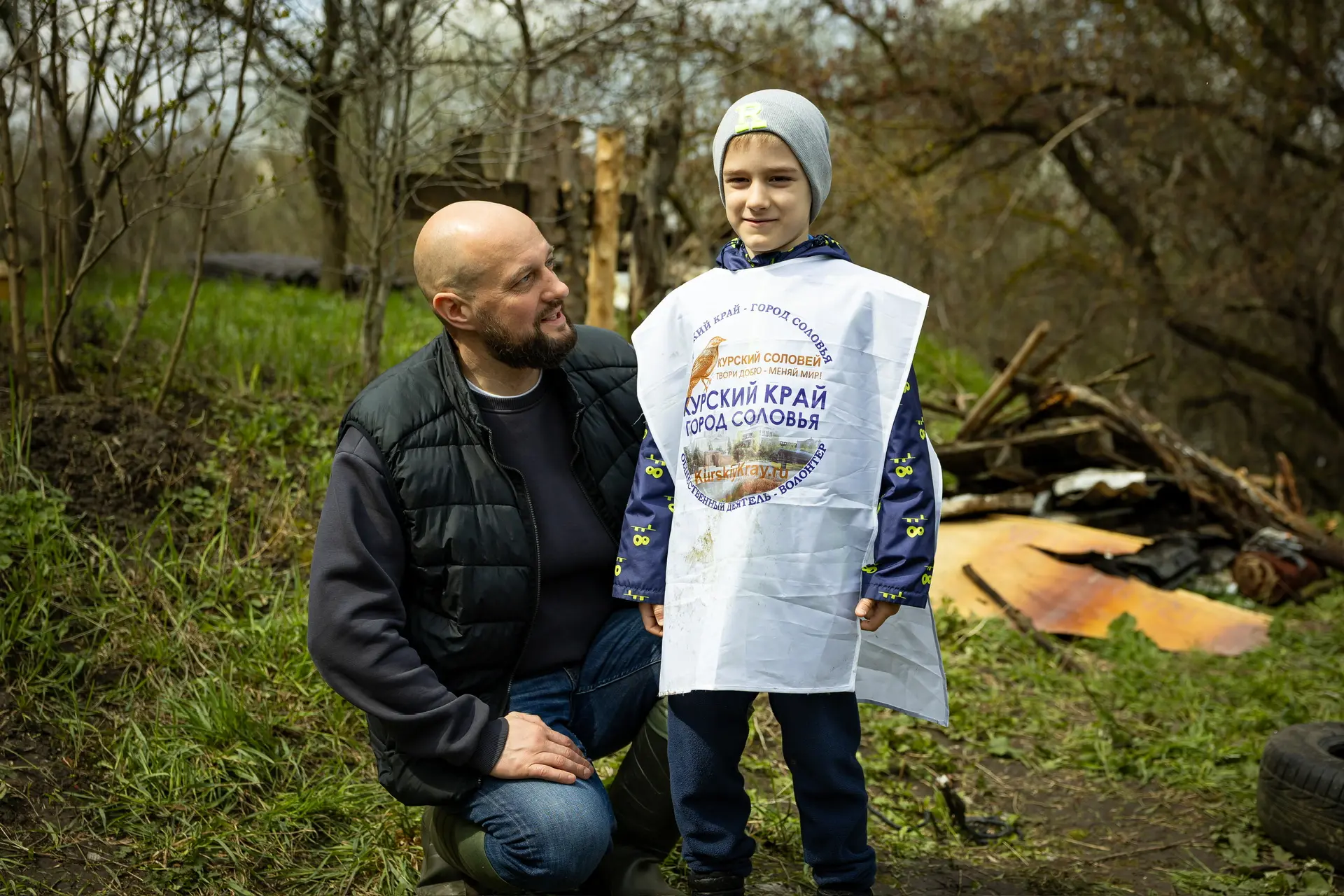 Глава Курска и волонтёры убрали свалку на улице Щемиловка