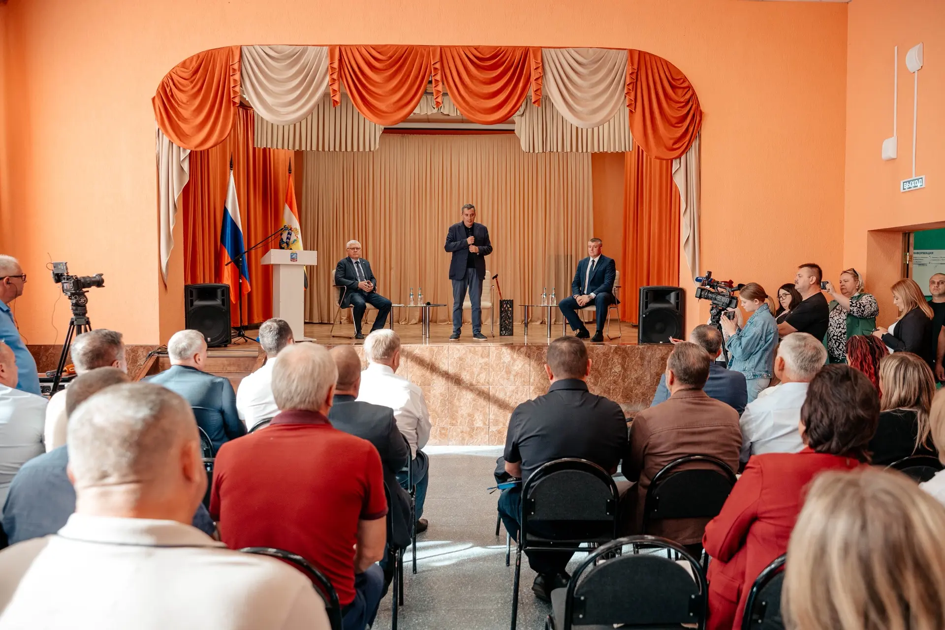 Александр Хинштейн поделился итогами открытой встречи с жителями Курского района