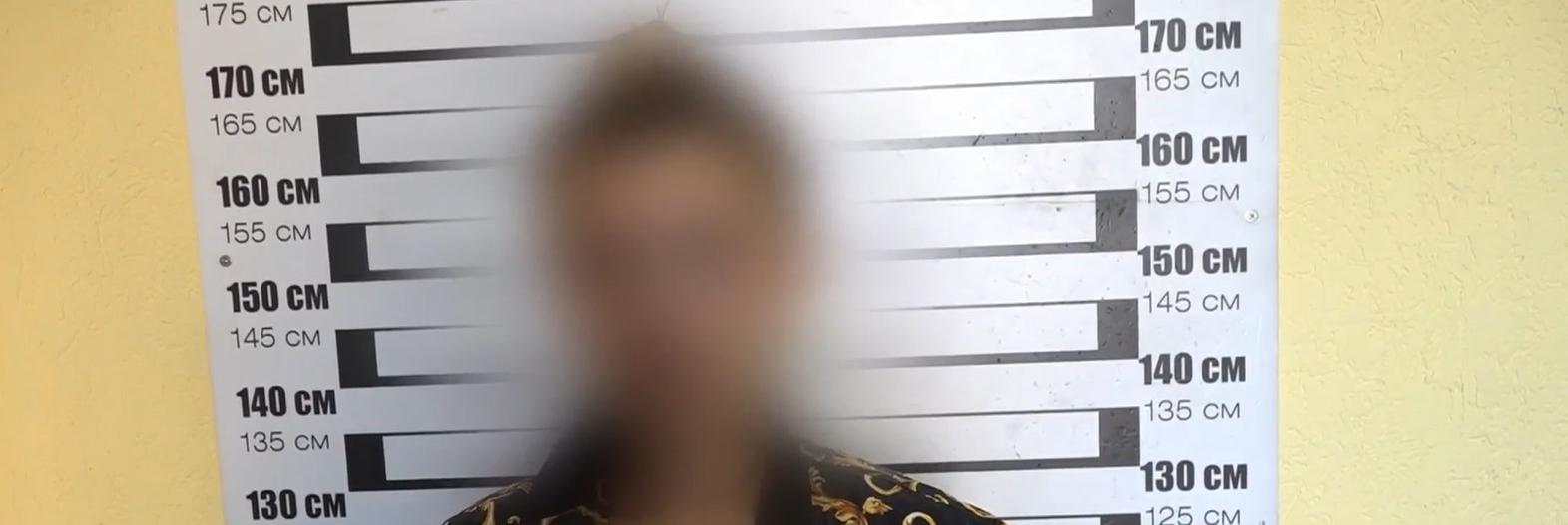 В Курске патрульные задержали девушку с наркотиками