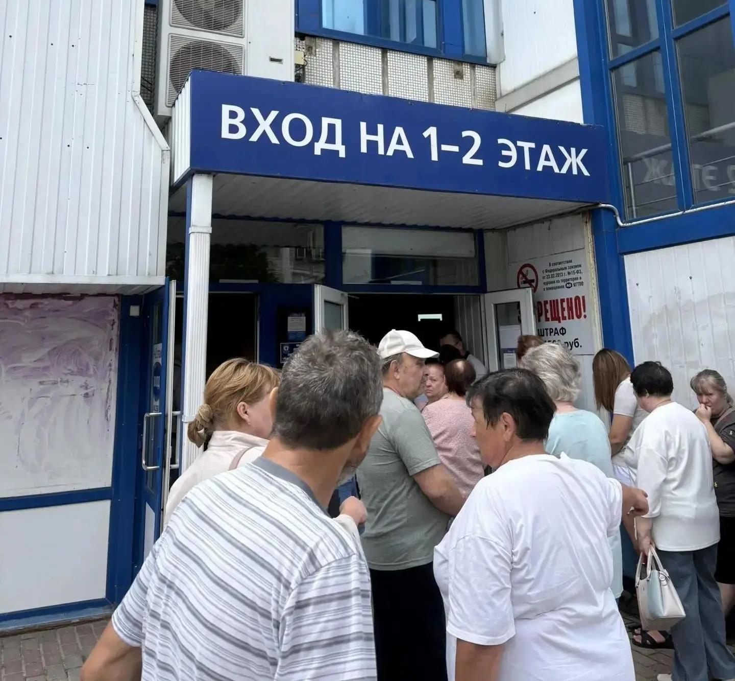 В Курске по вторникам и средам выдают гумпомощь на улице Верхняя Луговая