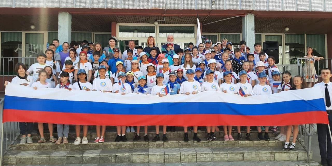В Железнодорожном округе Курска школьники прошли «Тропинками государственности»