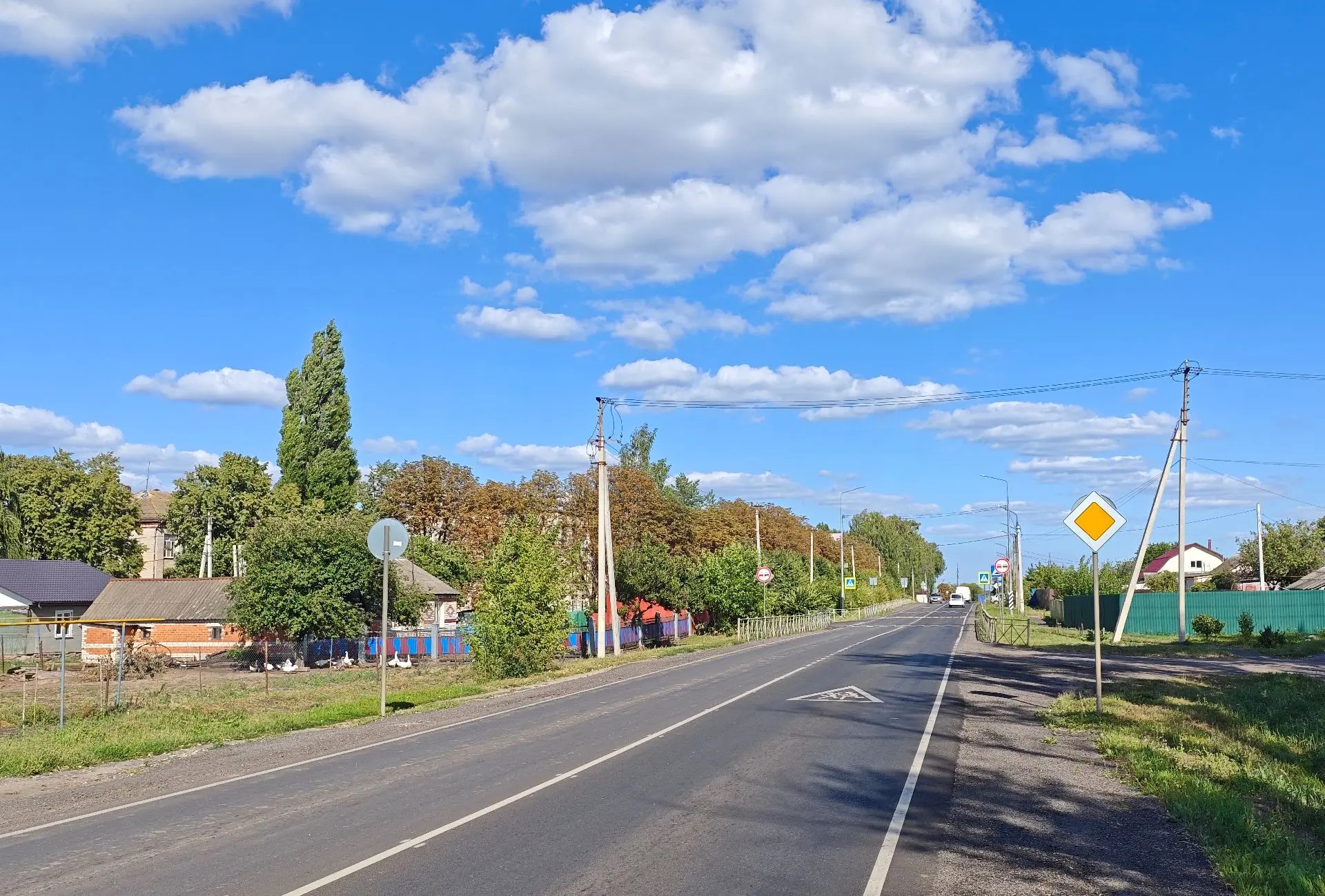 Более 36 км ведущих к школам дорог отремонтируют в Курской области